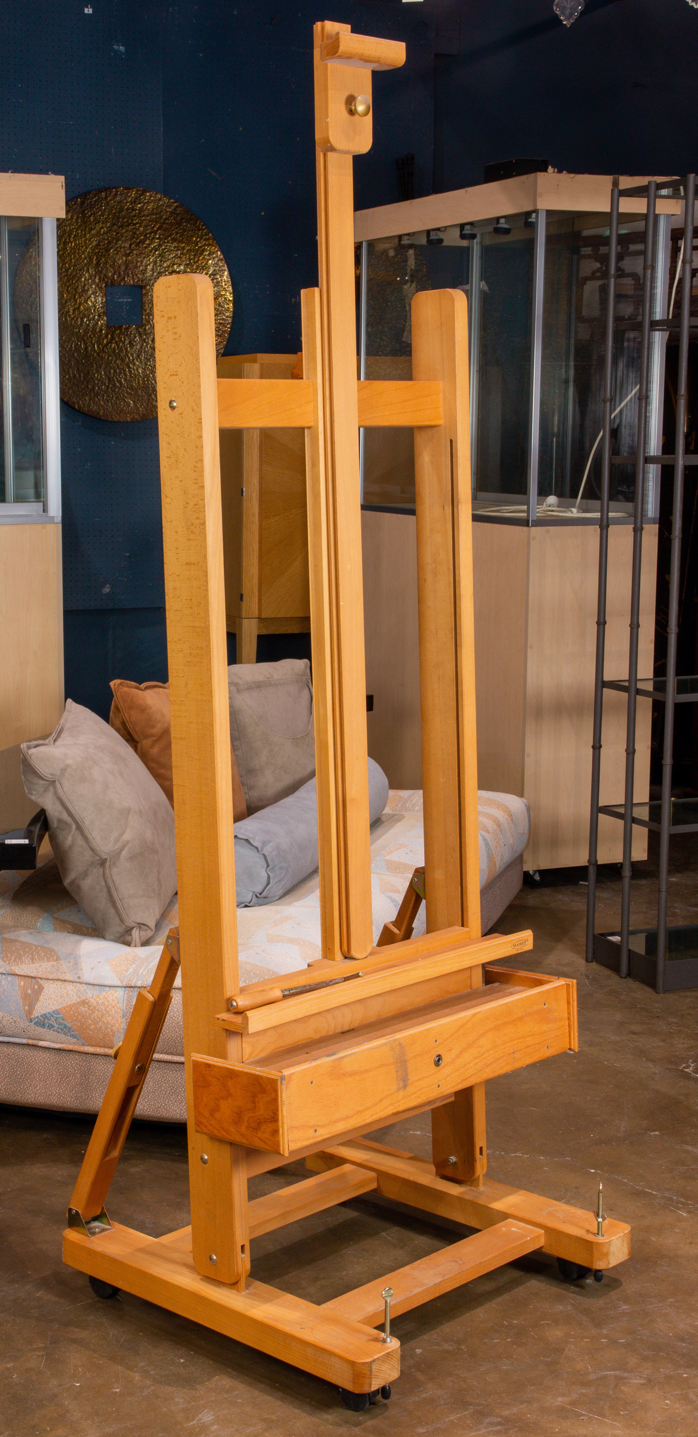 LARGE ITALIAN MABEF ARTISTS EASEL A