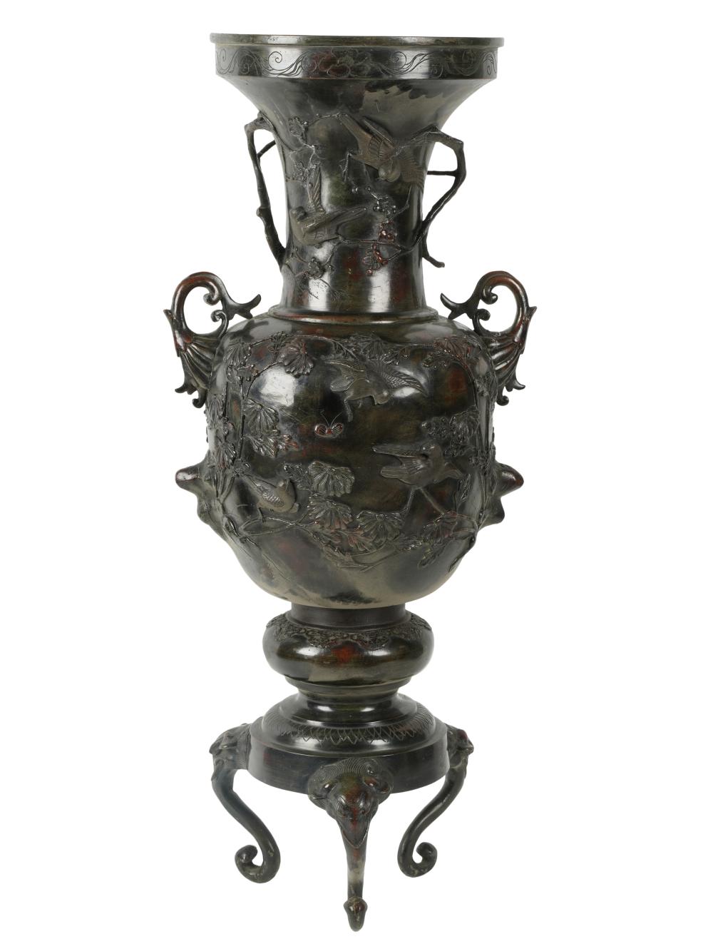 LARGE JAPANESE BRONZE URNLarge