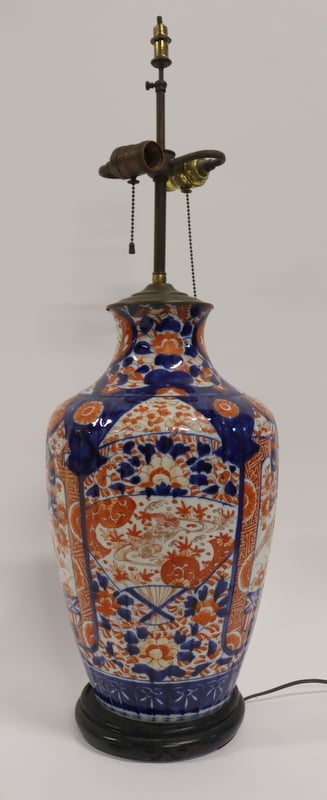 LARGE JAPANESE IMARI VASE AS A