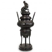 LARGE JAPANESE TRIPOD BRONZE C