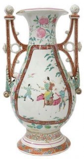 LARGE JAPANSESE KUTANI PORCELA
