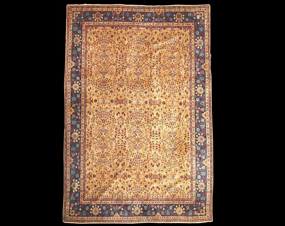 LARGE LAHORE AREA CARPETLarge