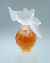 LARGE LALIQUE NINA RICCI PERFU