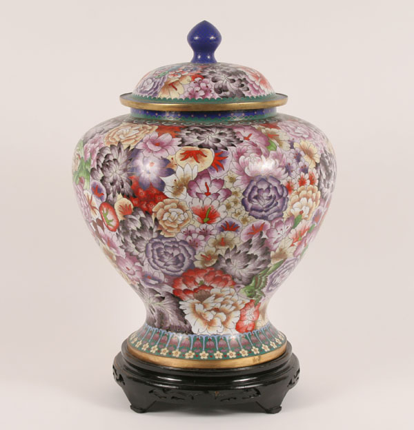 Large lidded cloisonne vase;