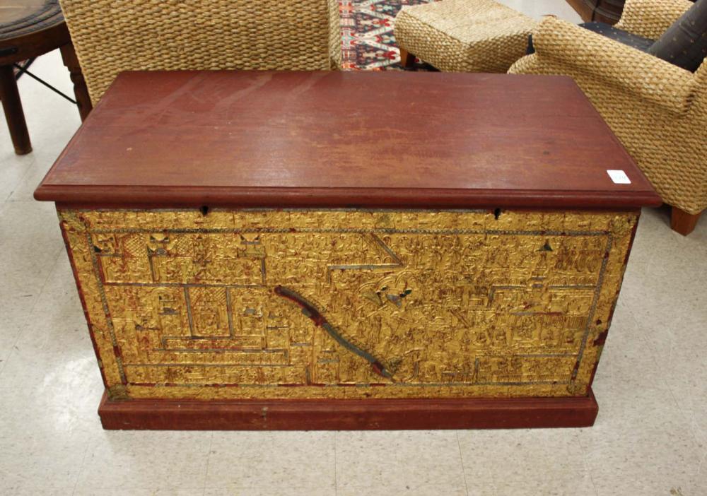 LARGE LIFT-TOP STORAGE CHEST,