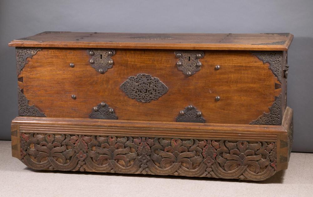 LARGE LIFT-TOP TEAKWOOD IMMIGRANT