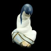 LARGE LLADRO ESKIMO GIRL FIGUR