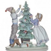 LARGE LLADRO FIGURAL GROUP, TR