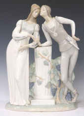 LARGE LLADRO PORCELAIN FIGURAL