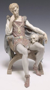 LARGE LLADRO PORCELAIN FIGURE,