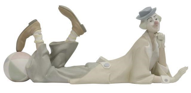 LARGE LLADRO PORCELAIN FIGURE,