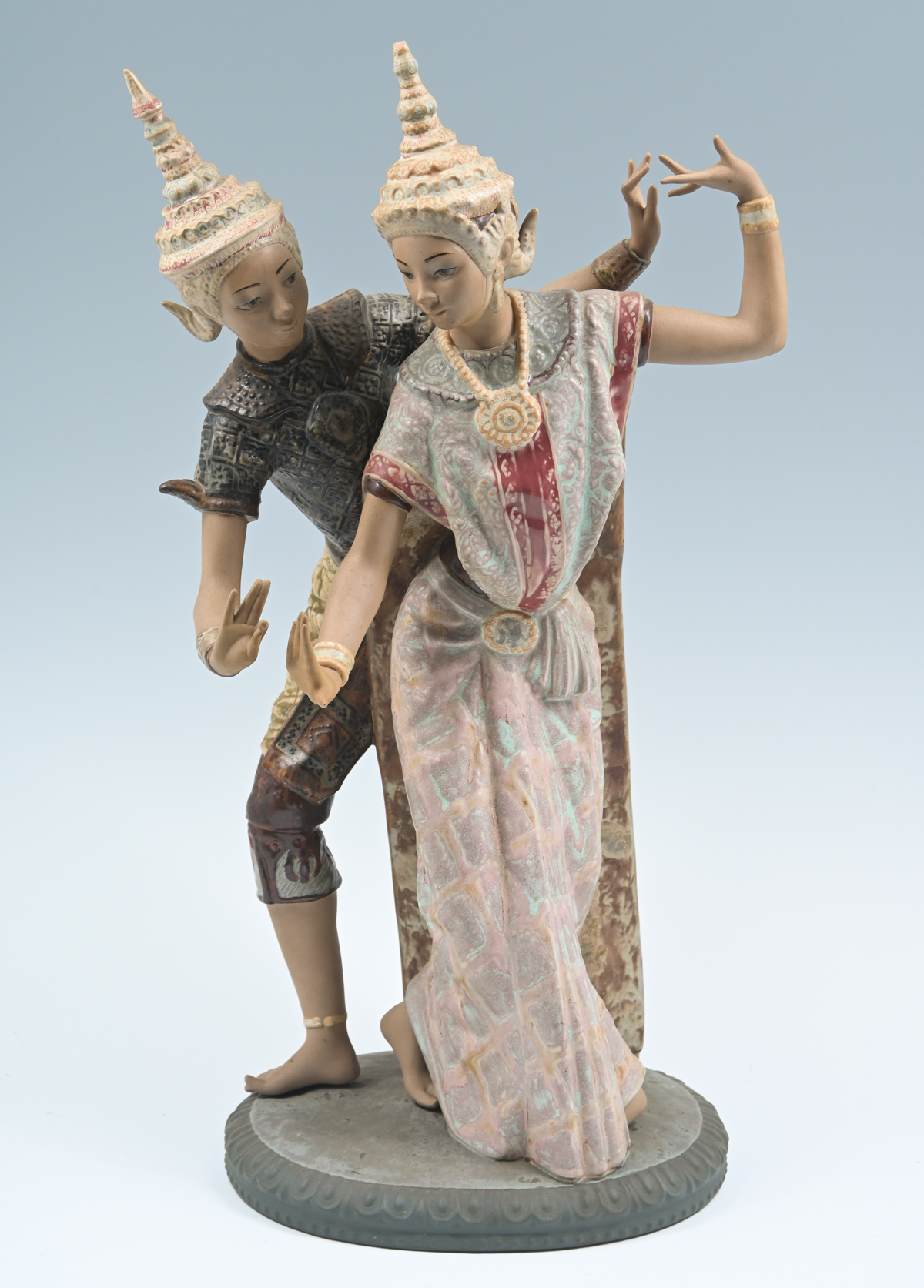 LARGE LLADRO PORCELAIN THAI
