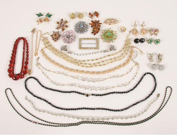 Large lot of 29 pieces vintage