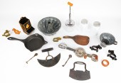 Large lot of kitchen items, in