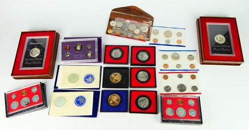 LARGE LOT OF U.S. COINS AND