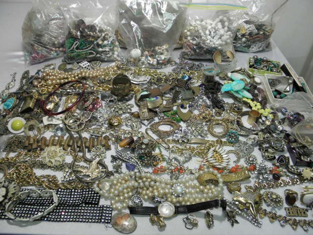 Large lot of various ladies costume