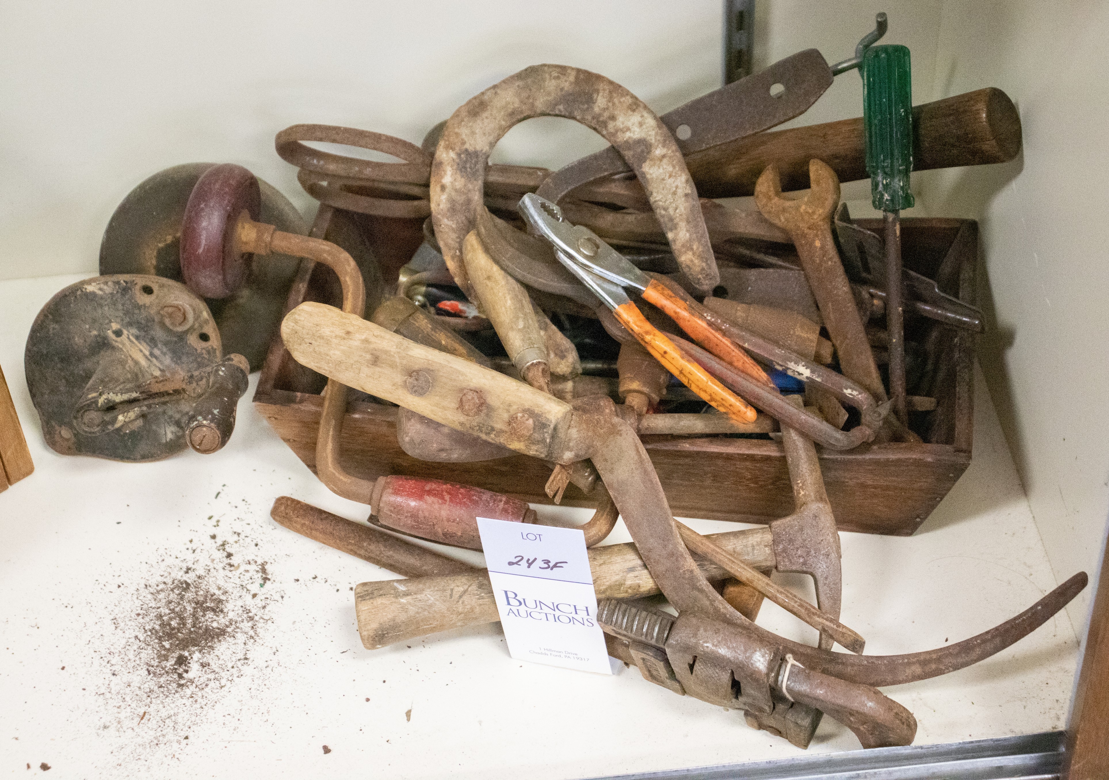 Large lot of vintage hand tools,