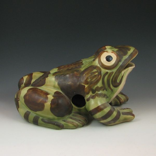 Large McCoy Frog Sprinkler green