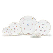 LARGE MEISSEN  SCATTERED FLOWE