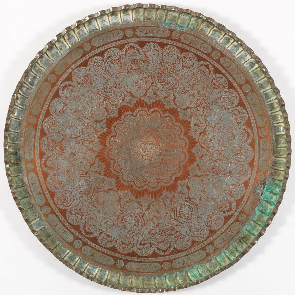 LARGE MIXED METAL DECORATIVE TRAY