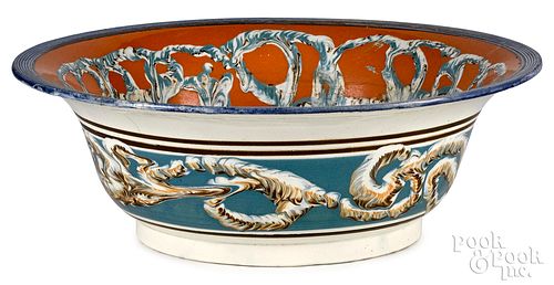 LARGE MOCHA BOWL, WITH EARTHWORM