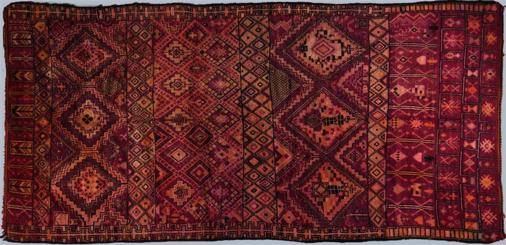 LARGE MOROCCAN WOOL RUGLARGE