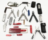 LARGE MULTI-TOOL/SWISS ARMY/FO