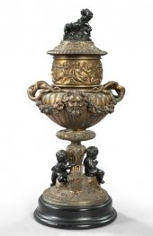 Large Napoleon III Covered "Cl
