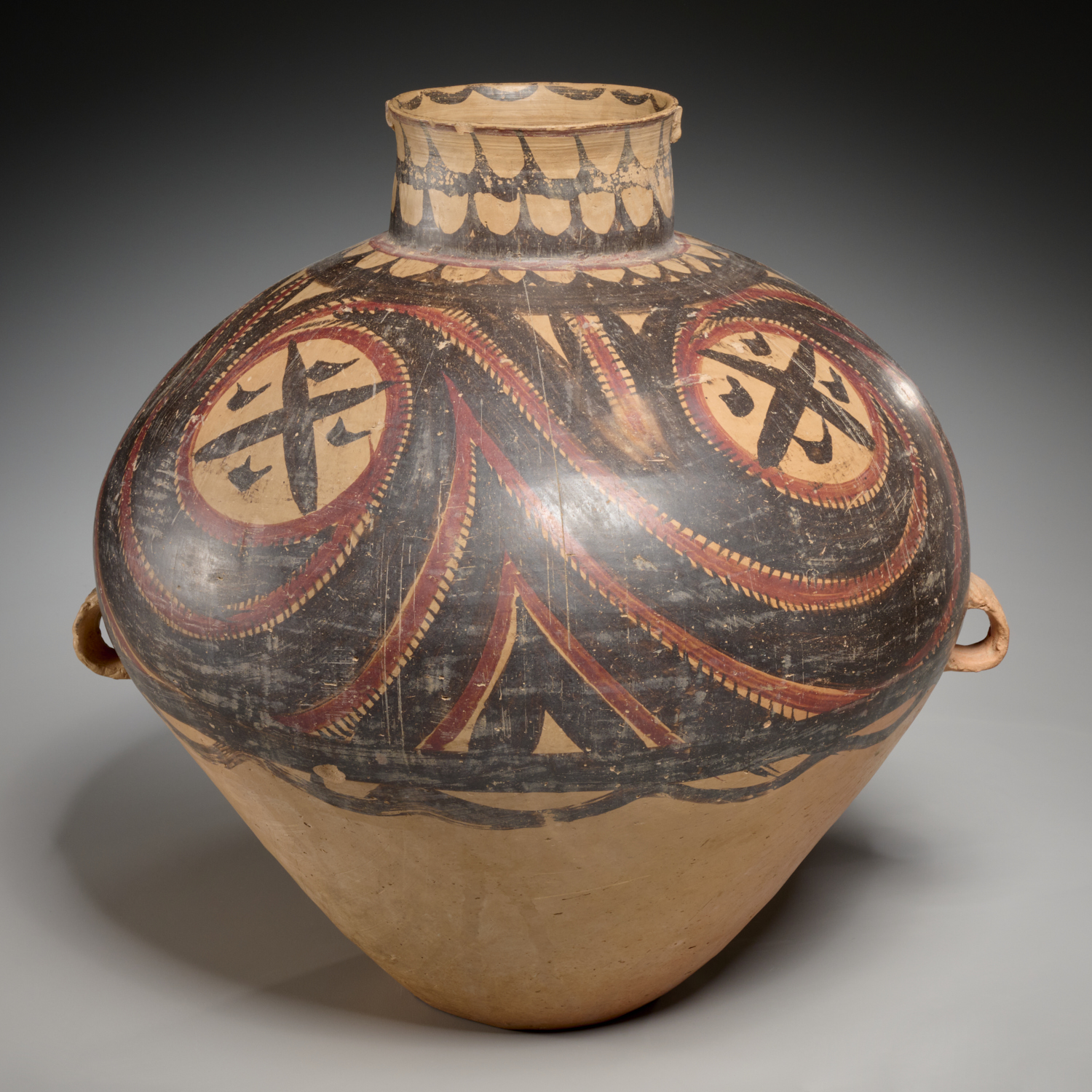 LARGE NEOLITHIC CHINESE POTTERY