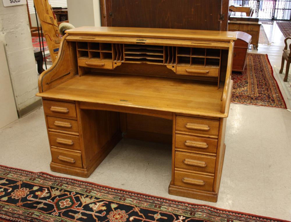 LARGE OAK ROLL-TOP DESKLARGE OAK
