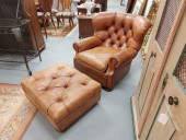 LARGE OVERSIZED TUFTED LEATHER