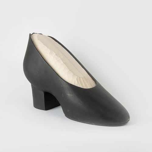LARGE PAINTED WOOD SHOE STORE