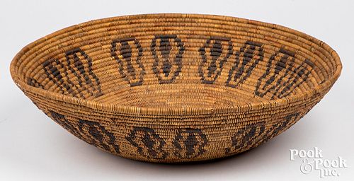 LARGE PAIUTE INDIAN WOVEN WINNOWING