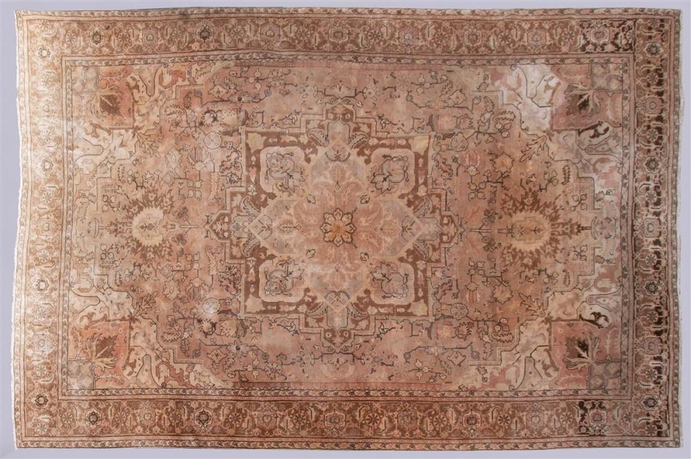 LARGE PAKISTANI OR INDIAN HERIZ