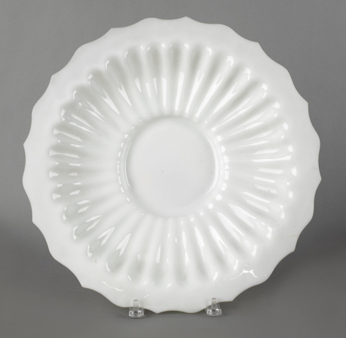 Large Peking white glass bowl