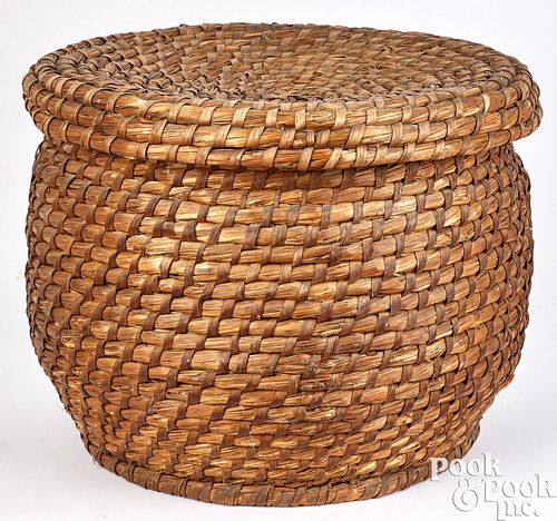LARGE PENNSYLVANIA LIDDED RYE STRAW
