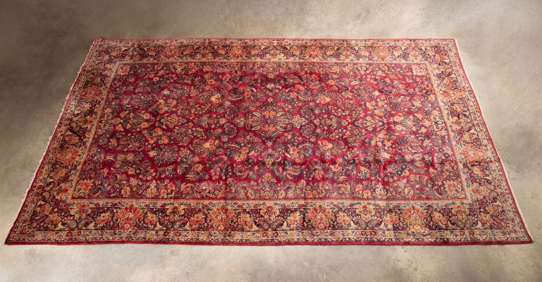 LARGE PERSIAN HAND WOVEN SAROUK