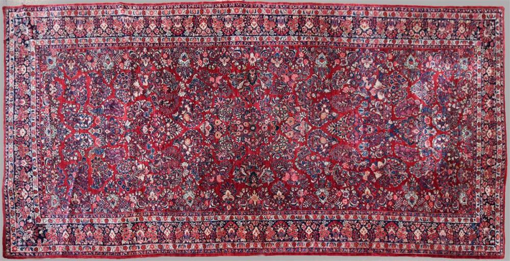 LARGE PERSIAN SAROUK WOOL
