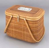 LARGE PICNIC-STYLE NANTUCKET B