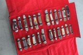 LARGE POCKET KNIFE COLLECTION.