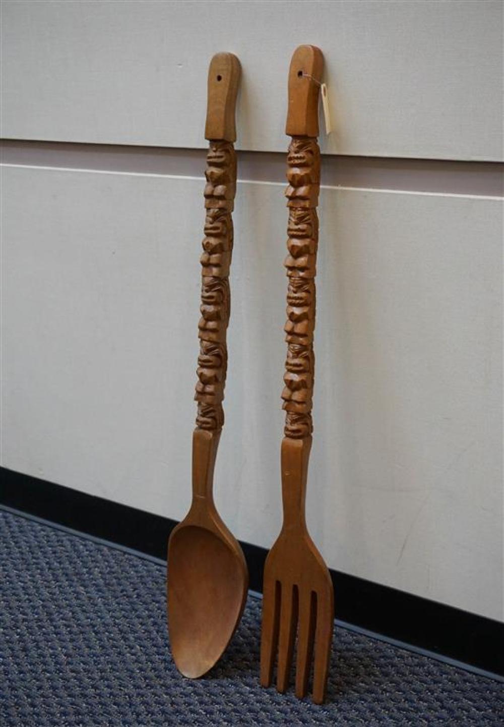 LARGE POLYNESIAN CARVED WOOD