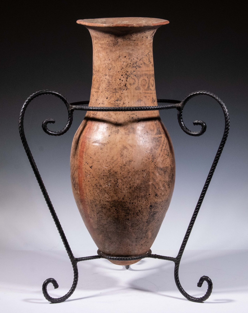 LARGE PRECOLUMBIAN POT IN METAL