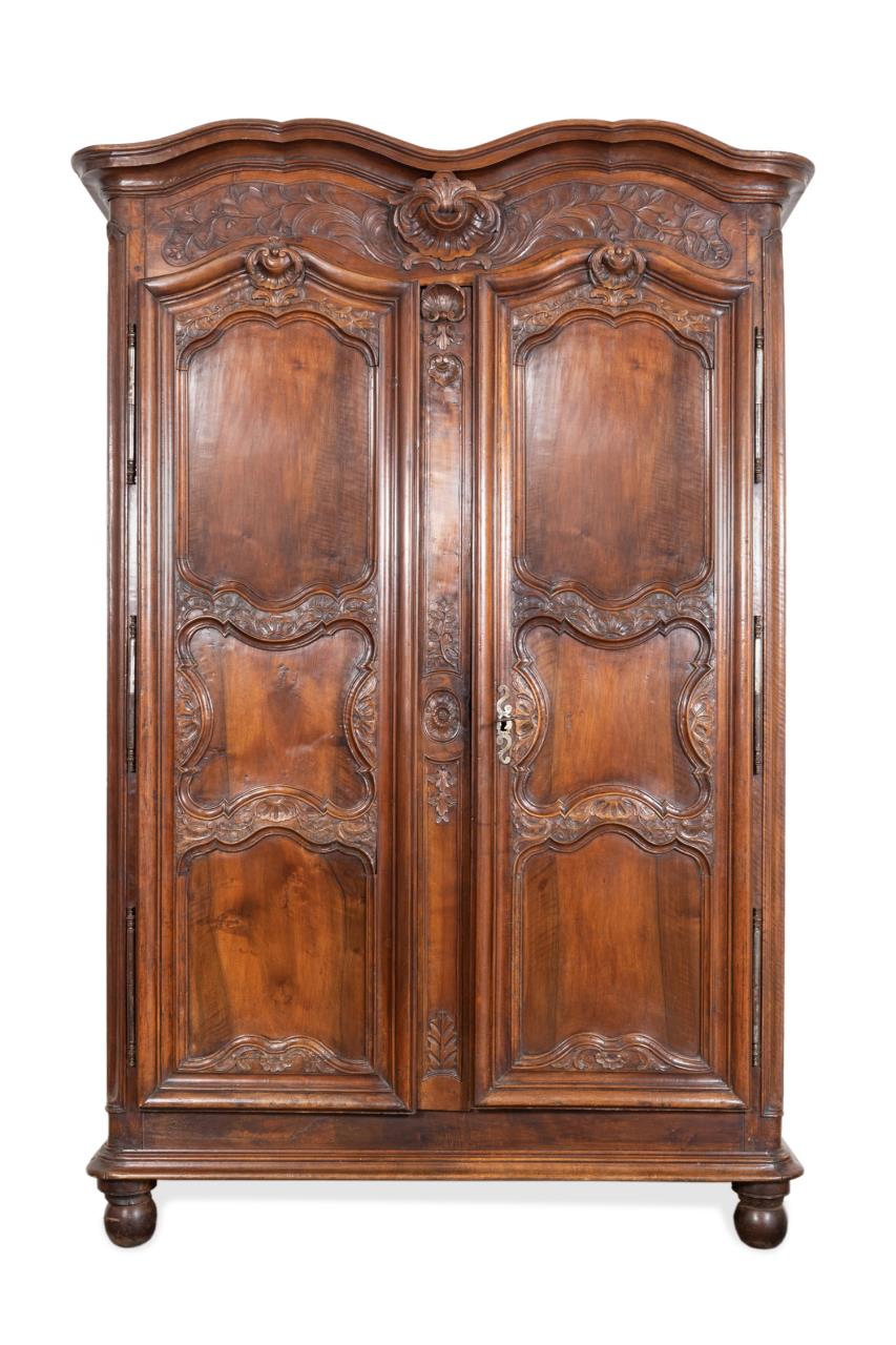 LARGE PROVINCIAL LOUIS XV STYLE