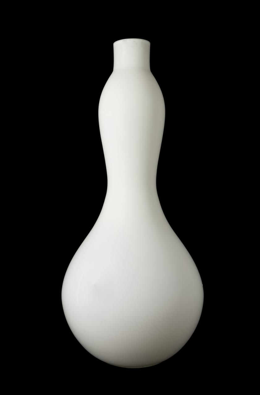 LARGE RAYMOR WHITE CASED GLASS