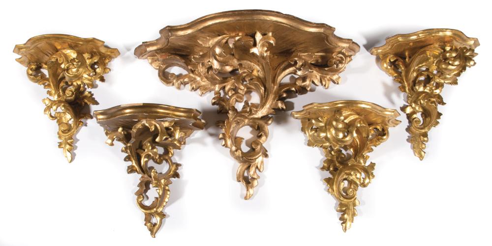 LARGE ROCOCO GILT WOOD BRACKETLarge