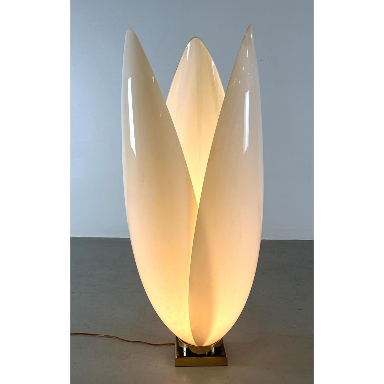 Large ROUGIER Acrylic Tulip Table