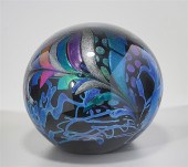 Large round art glass sculptur