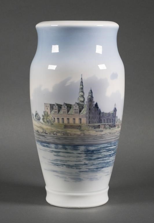 LARGE ROYAL COPENHAGEN PORCELAIN