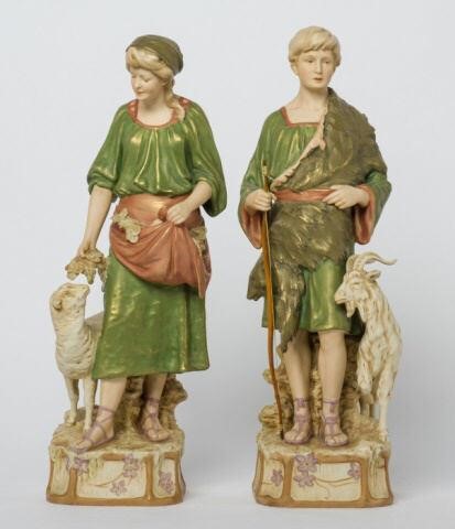LARGE ROYAL DUX PORCELAIN