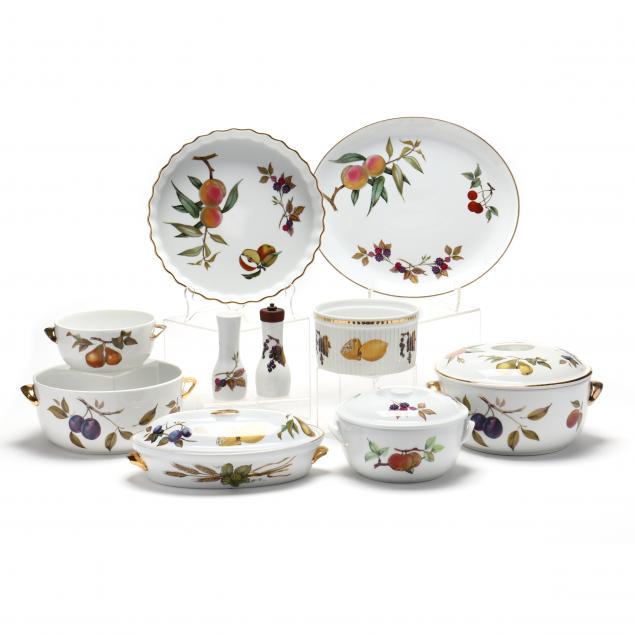 LARGE ROYAL WORCESTER EVESHAM